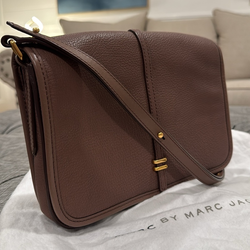 Marc Jacobs Bag Brown Goat Pebbled Leather Shoulder Bag with Gold Accents - Picture 3 of 17